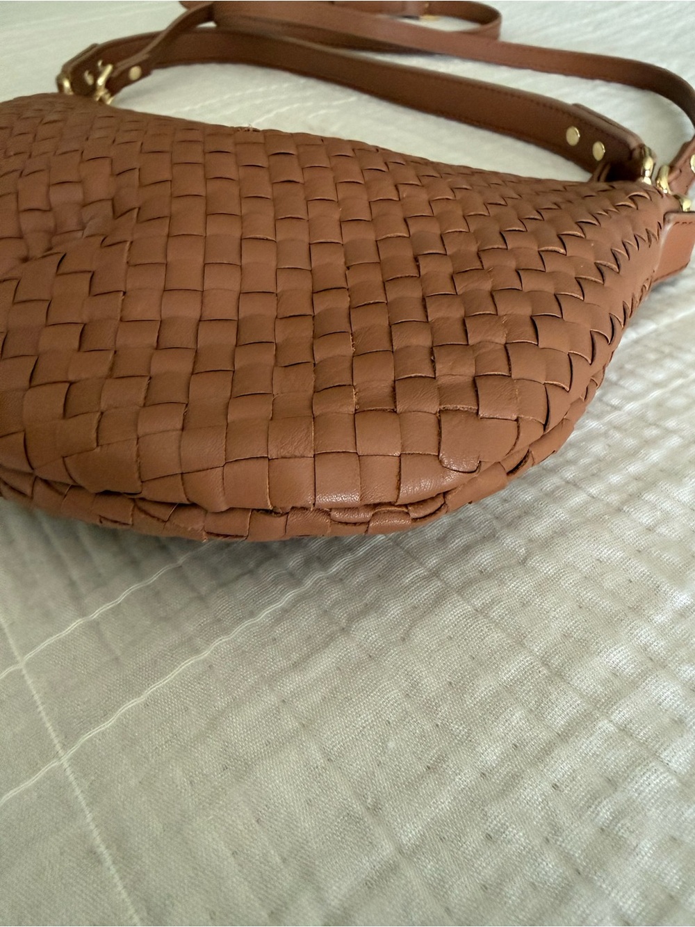 Quince Sloane Woven Leather Crossbody in Cognac LIKE NEW - Picture 5 of 7